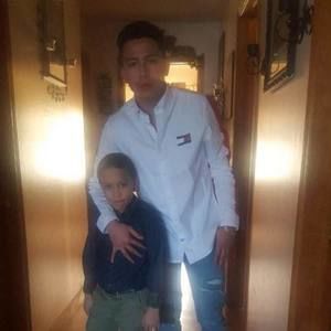 Meet your Posher, Fernando